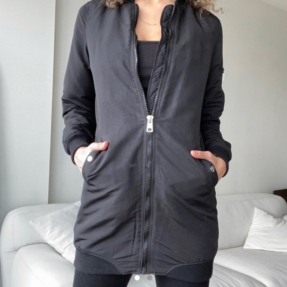 Verá Moda Black Jacket - Picture 1 of 2